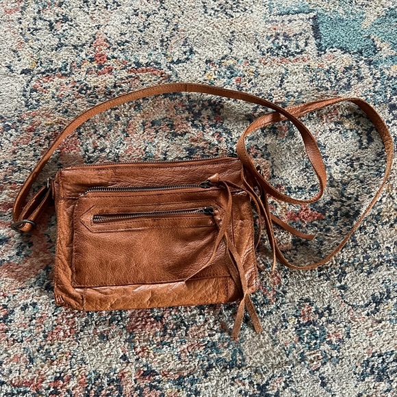 Day and Mood Tan Crossbody - Picture 1 of 5